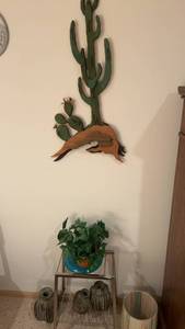 lot 74 image: Decorative Cactus Wall Art and Plant Stand Set