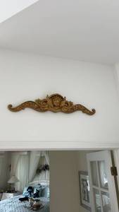 lot 164 image: Vintage Decorative Wood Pediment Wall Decor