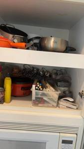 lot 173 image: Assorted Kitchenware Collection with Pots, Slow Cooker, and Cooking Tools