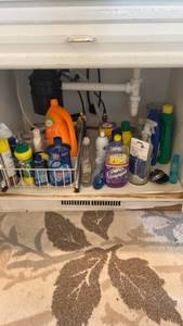 lot 192 image: Assortment of Household Cleaning Supplies and Organizers