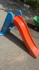 lot 245 image: Outdoor Childrens Slide with Blue and Orange Design
