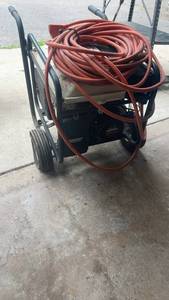 lot 254 image: Honda NH4000 Generator with Power Cords