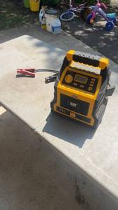 lot 268 image: CAT Professional 1000 Peak Amp Jump Starter with Air Compressor