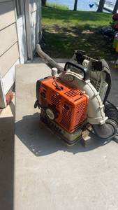 lot 270 image: Used Stihl BR 420 Backpack Leaf Blower