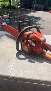 lot 271 image: Husqvarna 240 e-series Chainsaw