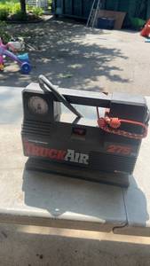 lot 275 image: TruckAir Air Compressor 275 PSI