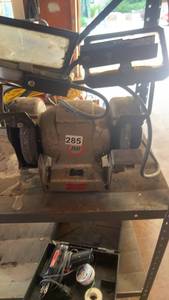 lot 285 image: Used Black & Decker Model 285 Industrial Bench Grinder