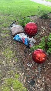 lot 333 image: Set of 2 Decorative Red Garden Gazing Balls with Metal Stands and Mulch Bags