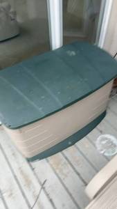 lot 338 image: Outdoor Patio Storage Deck Box with Hinged Lid