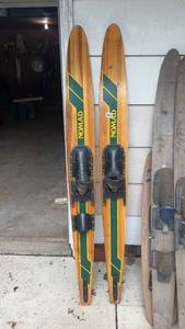 lot 358 image: Pair of Vintage NOMAD Wooden Water Skis with Rubber Bindings
