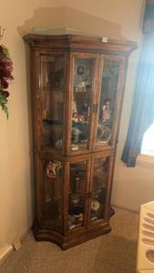 lot 378 image: Antique Wooden Corner Curio Cabinet with Glass Doors