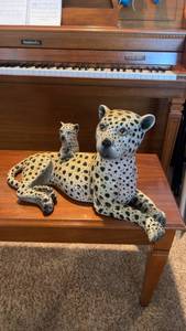 lot 386 image: Set of Italian Ceramic Leopard and Cub Figurines