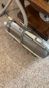 lot 404 image: Electrolux Canister Vacuum Cleaner