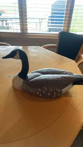 lot 406 image: Decorative Canada Goose Decoy