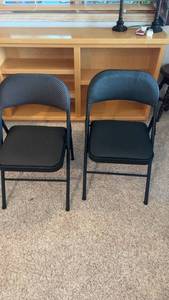 lot 417 image: Set of 4 Black Folding Chairs with Padded Seats