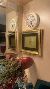 lot 446 image: Decorative Desk Clock and Wall Clock Set with Vase