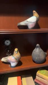 lot 483 image: Collection of 3 Decorative Dove Sculptures