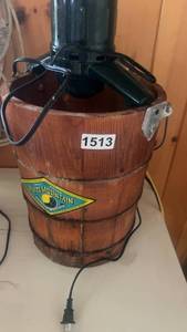 lot 513 image: White Mountain Vintage Electric Ice Cream Maker