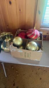 lot 517 image: Set of Large Decorative Christmas Ornaments and Golden Bell