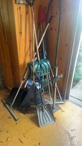 lot 519 image: Collection of Assorted Yard Tools and Equipment