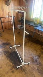 lot 524 image: Metal Garment Rack with Wheels and Upper Shelf
