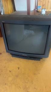 lot 541 image: Vintage Sony Portable TV and Radio Cassette Player Bundle