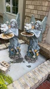 lot 551 image: Pair of Decorative Fairy Garden Statues with Flower Dishes