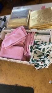 lot 576 image: Collection of Vinyl Tablecloths and Fabric Napkins