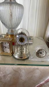 lot 676 image: Set of 3 Decorative Mantel Clocks - Brass, Quartz Movement, Glass Dome