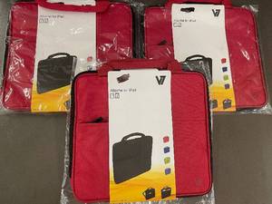 lot 5 image: Set of 5 V7 Red Attache Cases for iPad