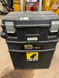 lot 8 image: Stanley Fat Max tool box, new