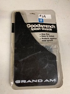 lot 24 image: Grand AM mud flaps