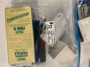 lot 32 image: Mechanical Pencils