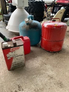 lot 58 image: Gas cans