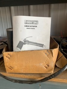 lot 78 image: Tow hooks, linear actuator, misc