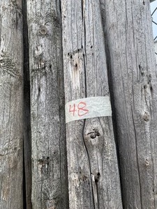 lot 48 image: 6 posts