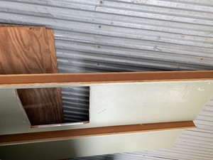 lot 67 image: Countertop 8-12
