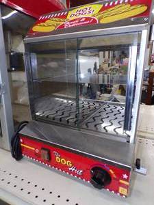 lot 65 image: The Hot Dog Hut