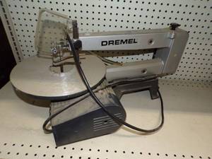 lot 69 image: Dremel 16 Scroll Saw