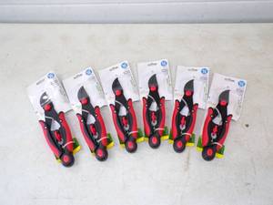 lot 88 image: 6 - 12 Pruners still in package