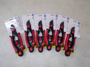 lot 91 image: 6 - 12 Pruners still in package