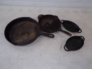 lot 110 image: 4 Cast Iron Fry Pans