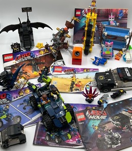 lot 200 image: Collection of LEGO Movie Sets with Mini Figures and Manuals