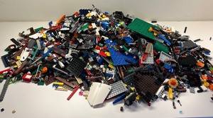 lot 221 image: Large Assortment of Mixed LEGO Pieces and Parts