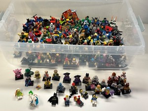 lot 226 image: Large Collection of Assorted LEGO Minifigures and Accessories
