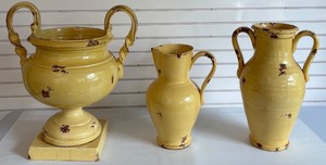 lot 78 image: Set of 3 Tuscan Italy Earthenware Jugs and Urn with Handles