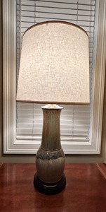 lot 26 image: Ceramic Table Lamp with Earth Tone Glaze
