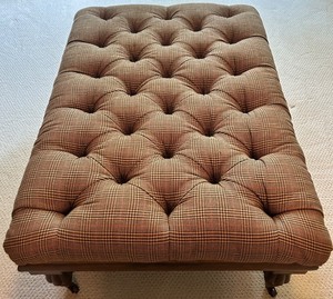 lot 40 image: Henredon Upholstered Coffee Table Ottoman