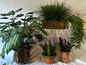 lot 126 image: Collection of 5 Artificial Potted Plants for Home Decor
