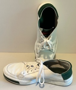 lot 174 image: Gucci Mens White and Green Leather Sneakers, Size 10